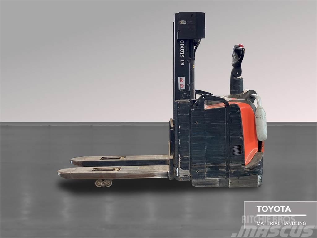 Toyota SPE140L Ročni električni viličar