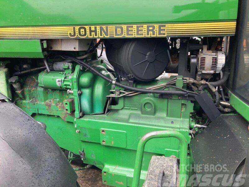 John Deere 8200 Traktorji