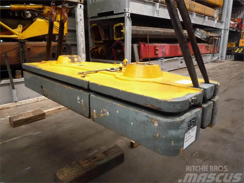 Grove GMK 3050 counterweight 1,3 ton Rezervni deli in oprema za dvigala