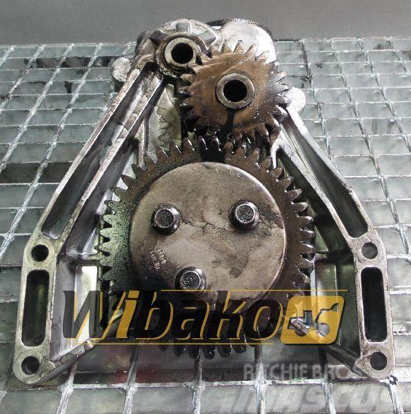 Volvo Oil pump Engine / Motor Volvo D12D 6101726 Motorji